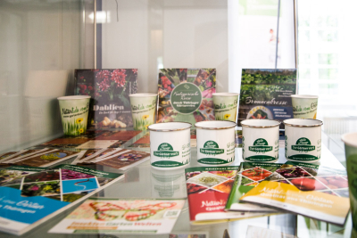 Aktuelle Gartenbaubroschüren und Werbematerial Aktuelle Gartenbaubroschüren und Werbematerial