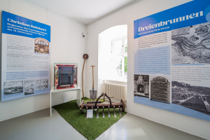 <p>Christian Reichart Geräte und Dreienbrunnen</p> <p>Christian Reichart Geräte und Dreienbrunnen</p>